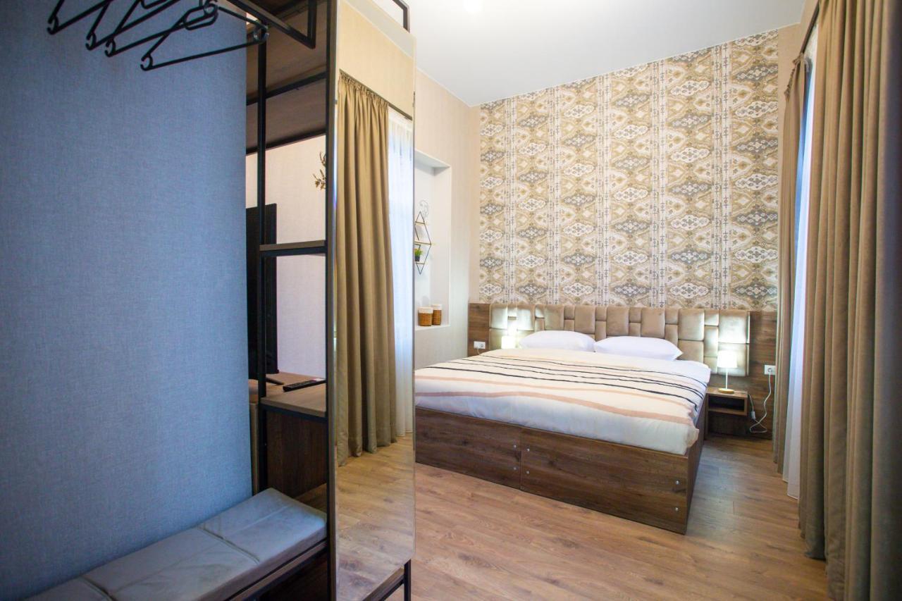 Nino'S Cosy Apartment Kutaisi Dış mekan fotoğraf